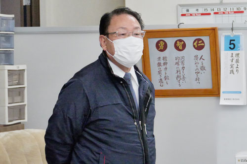 株式会社フジ電設のミーティング風景。